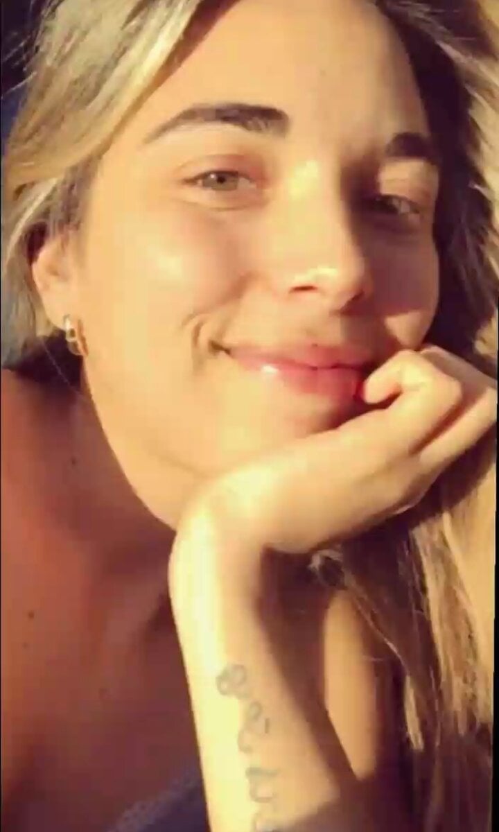 CrisHot202 Webcam Profile Picture CrisHot202 Chatroom