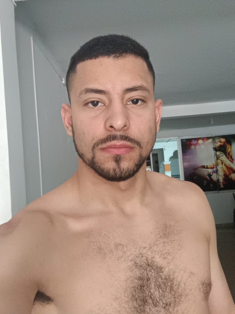 Cris_lacobra11 Chatroom