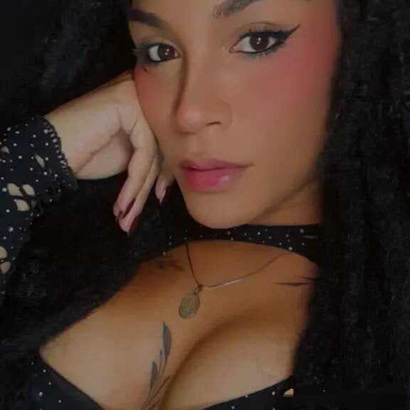 Cristalhottie2324 Chatroom