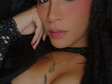 cristalhottie2324