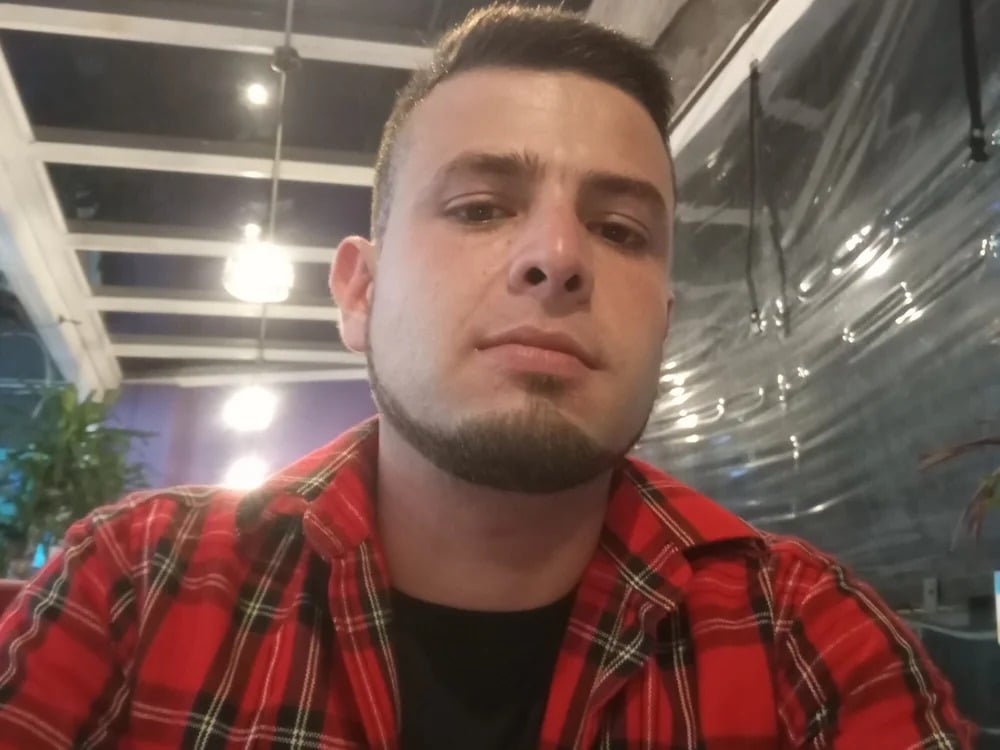 Cristofer1127 Chatroom