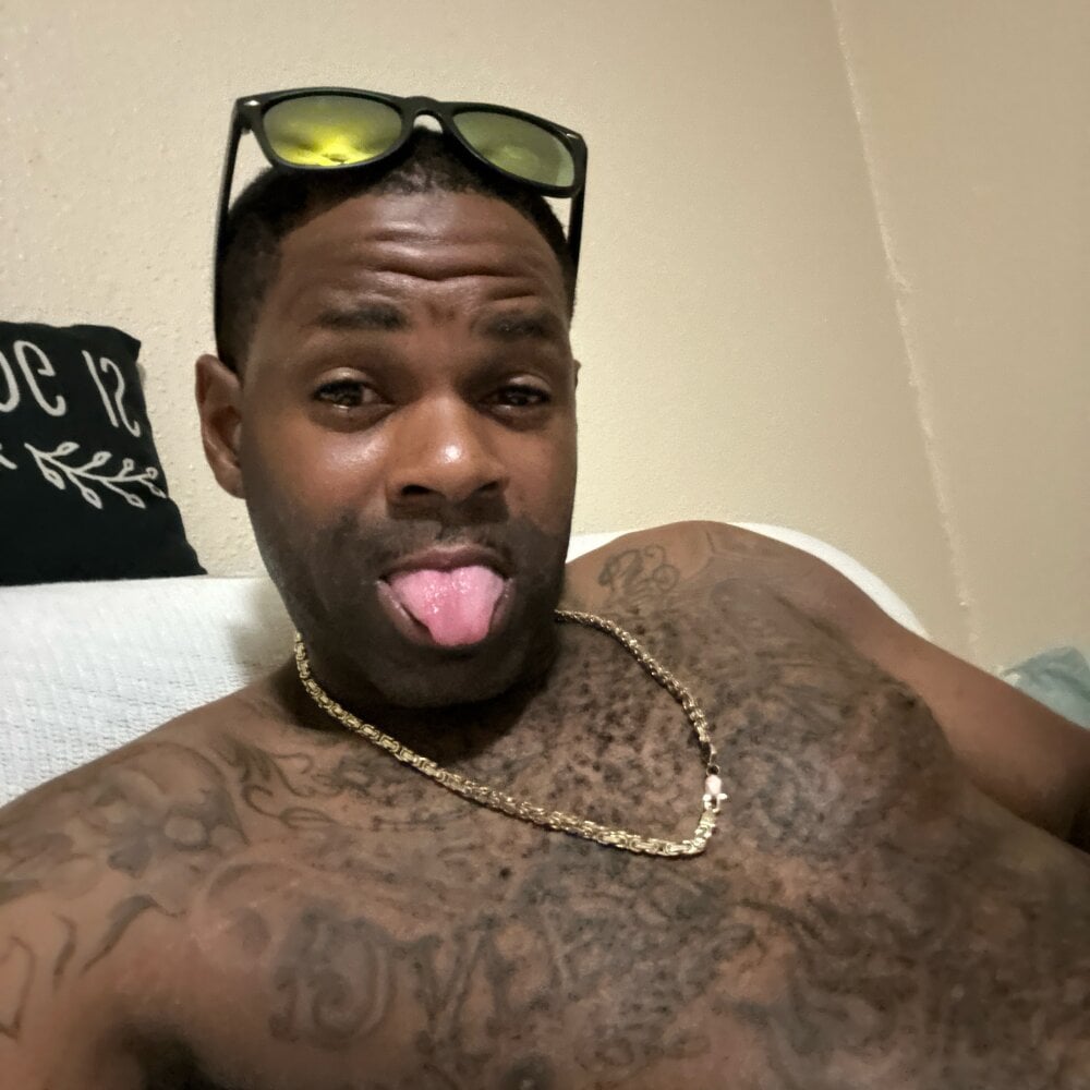 CrookedBeaut Chatroom