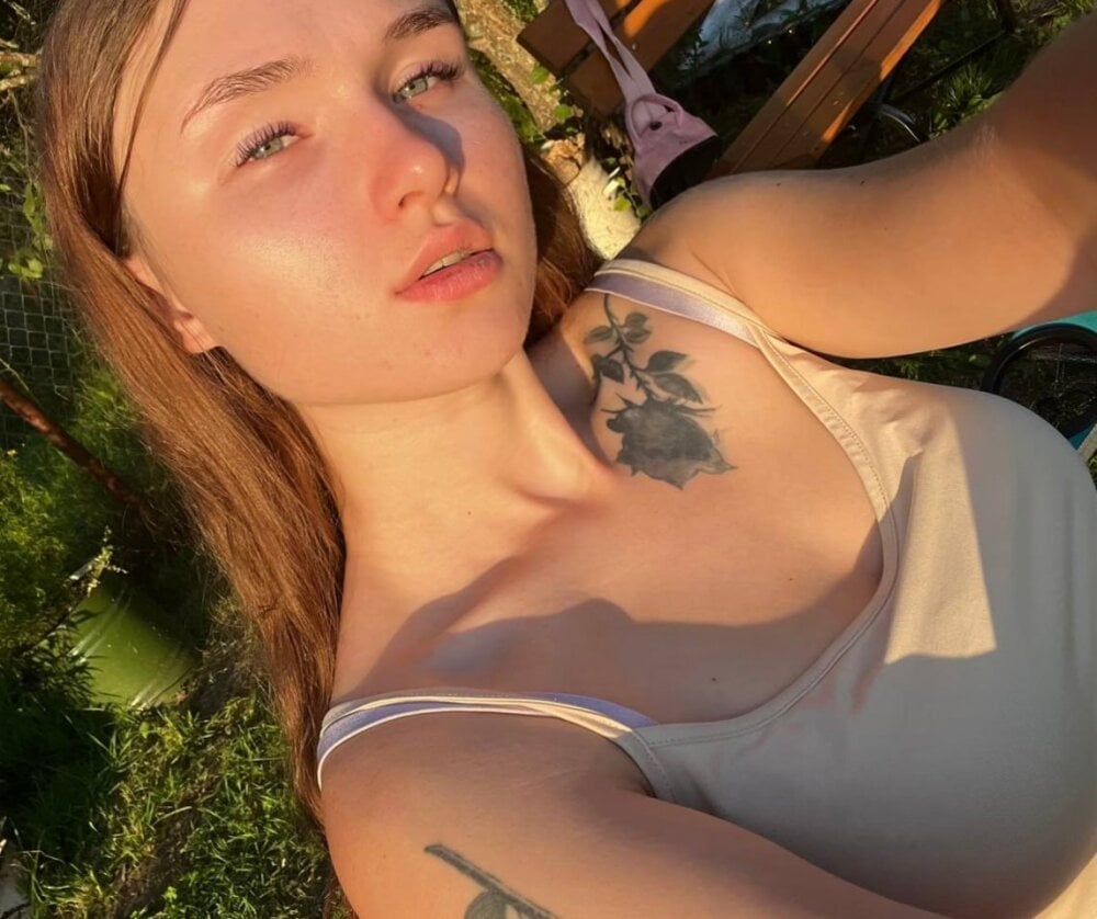 CrystalBrooks Chatroom