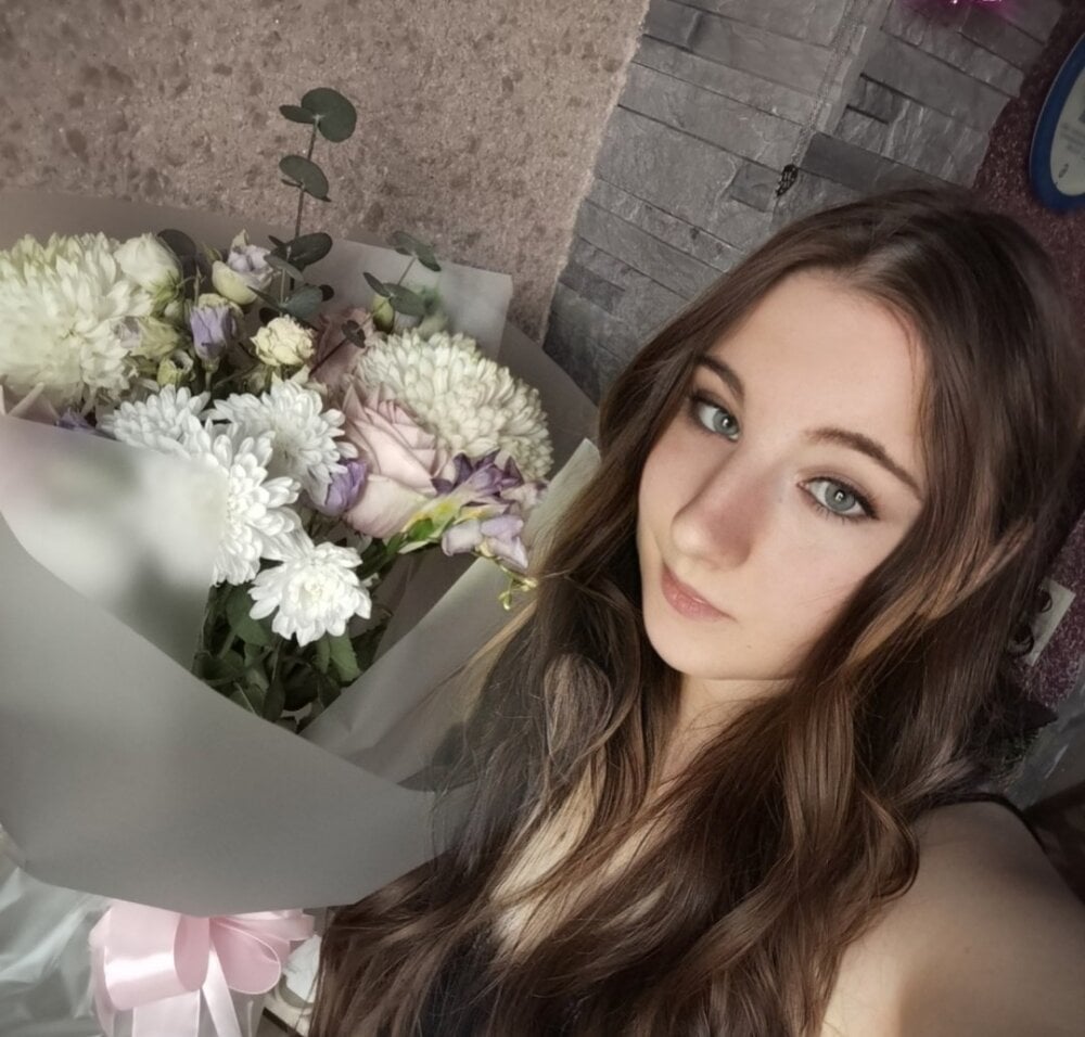 CuddlysKitty Chatroom