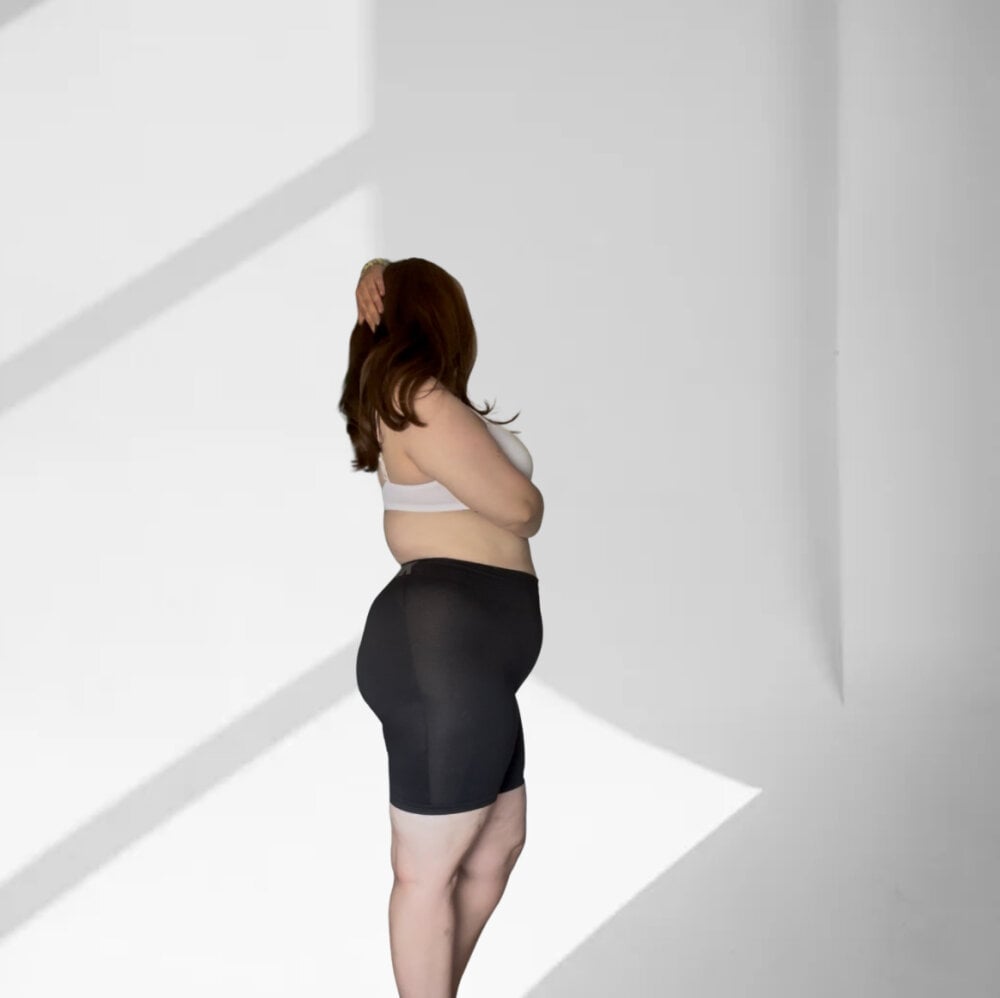Curvy-BellaX Chatroom