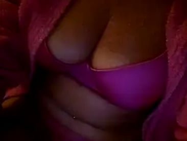 curvy-clarissauk