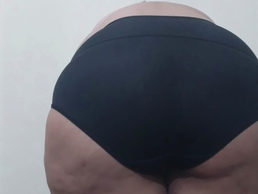 curvy-vineeta