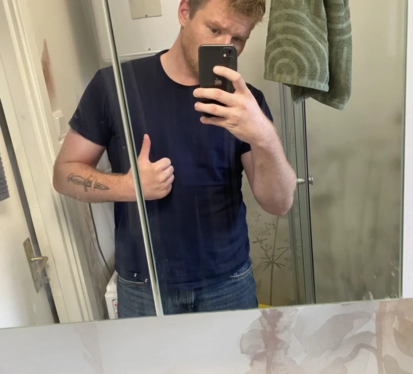 DENNIS96WB Chatroom