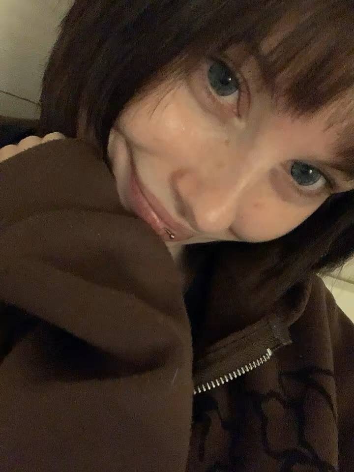 Dacota_love Chatroom