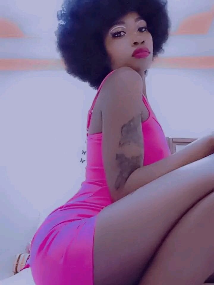 Dahlia_Adele Chatroom
