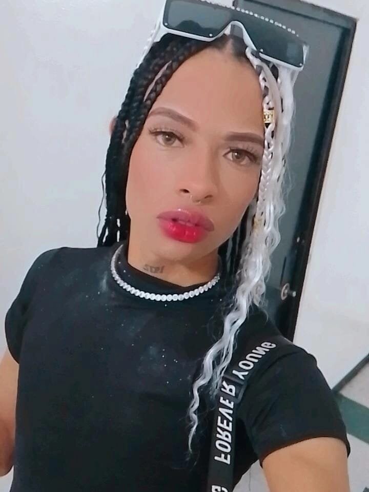 Dahlia_Moss Chatroom