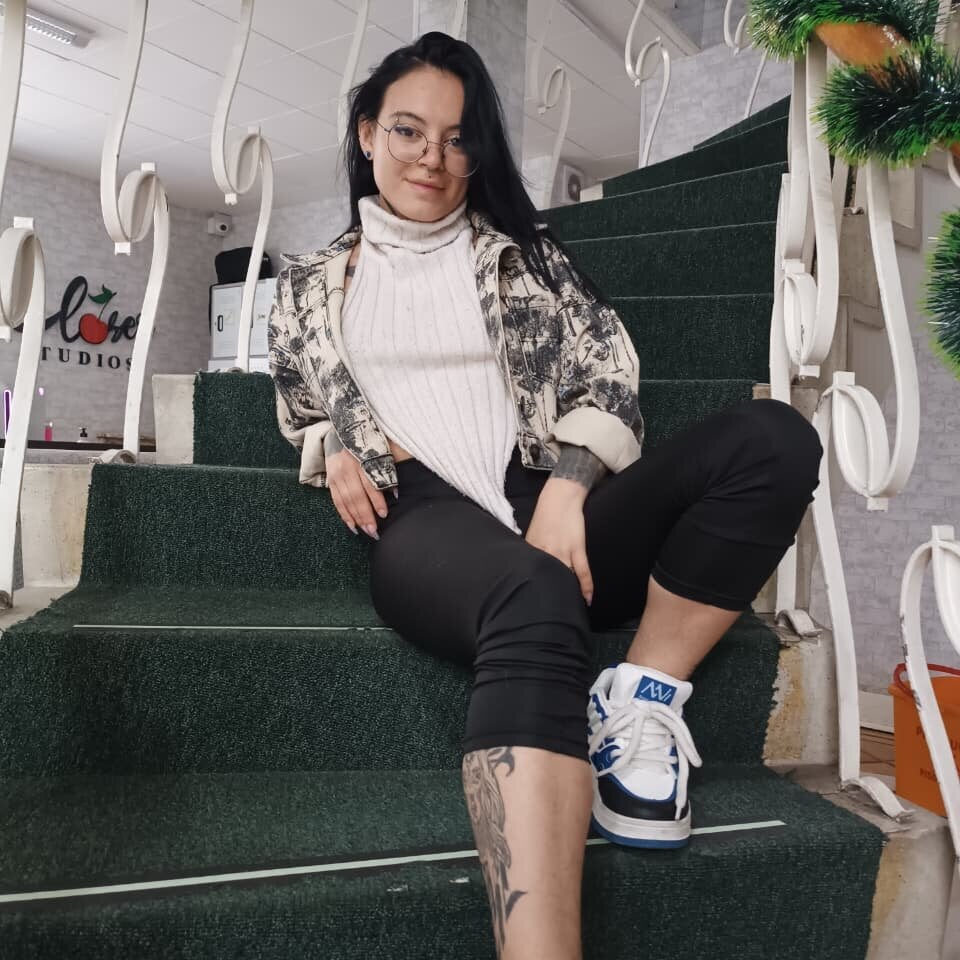 Dahyana_Klymt Chatroom