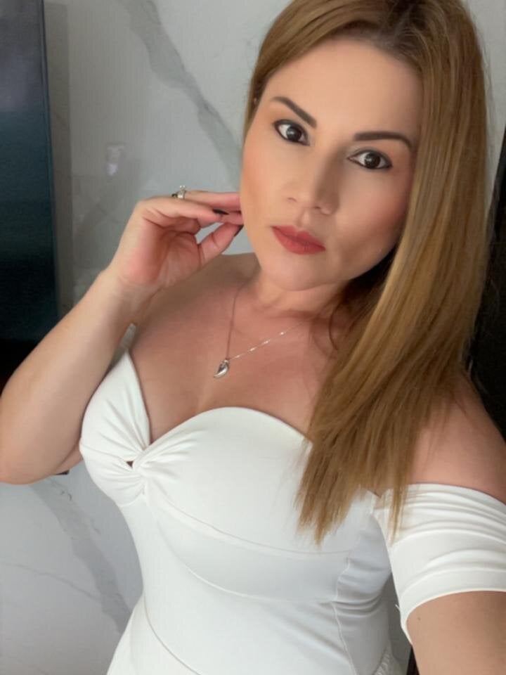 DaianaGrey Chatroom
