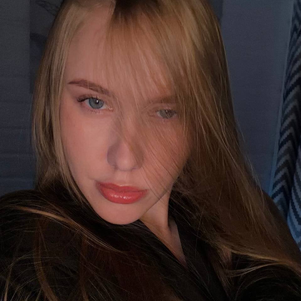 DaisyGulston Chatroom