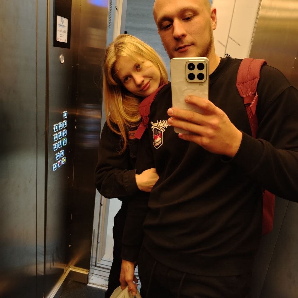 Daisy_Couple Chatroom