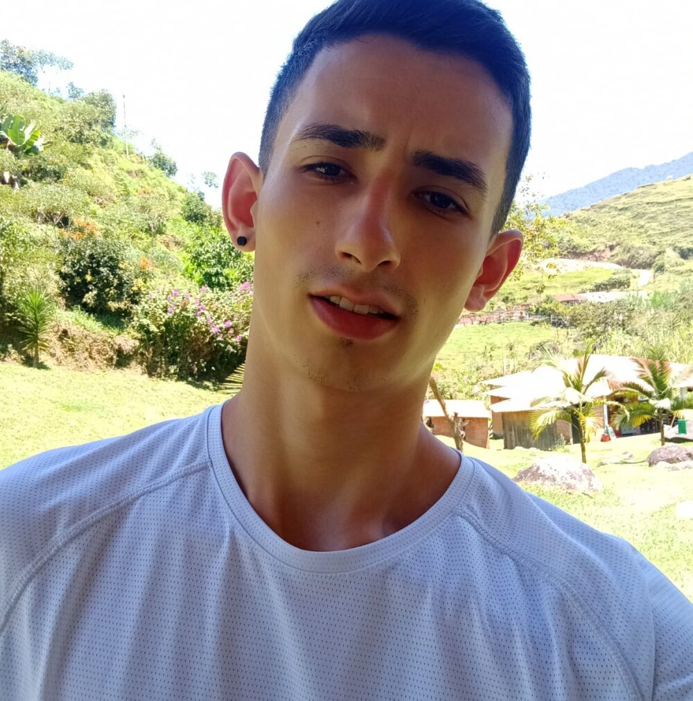 Damartinez27 Webcam Profile Picture Damartinez27 Chatroom
