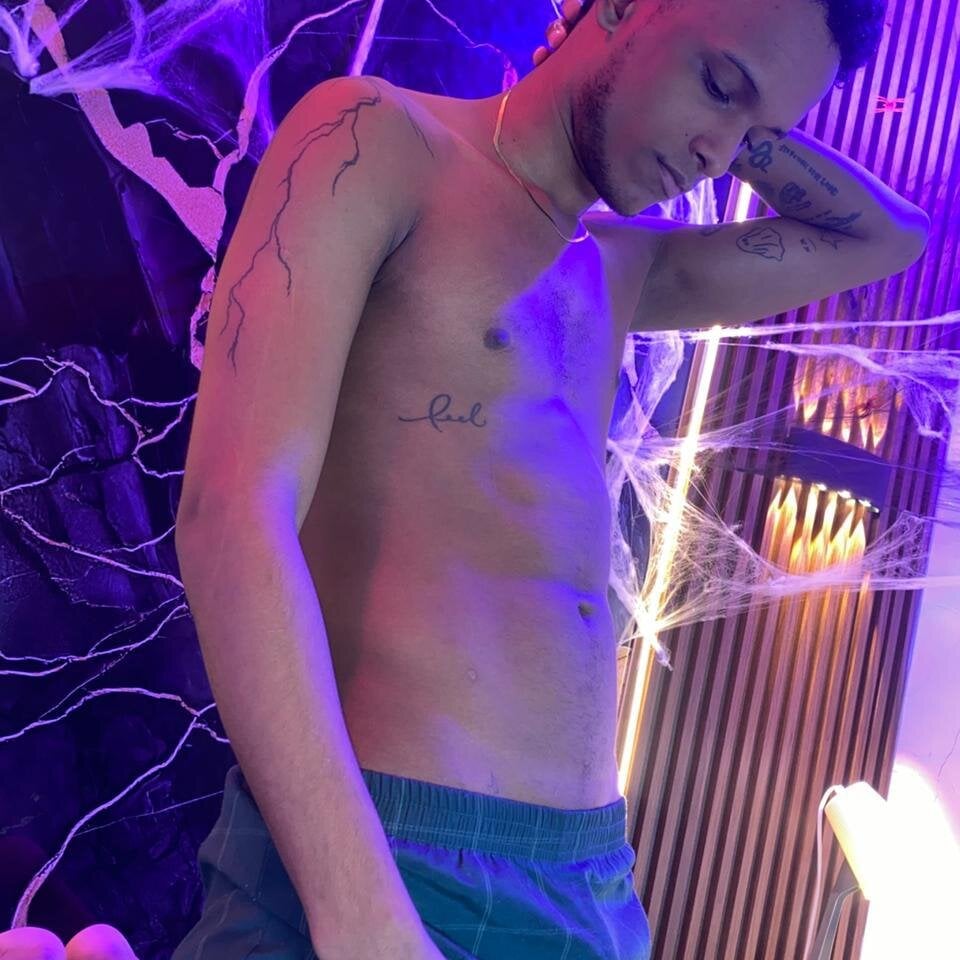 Damian_and_theo Chatroom