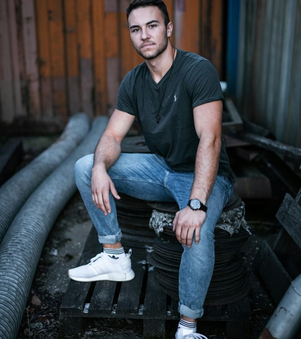 Dangerousbend Chatroom