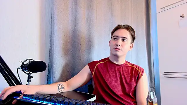 Daniel_House Chatroom