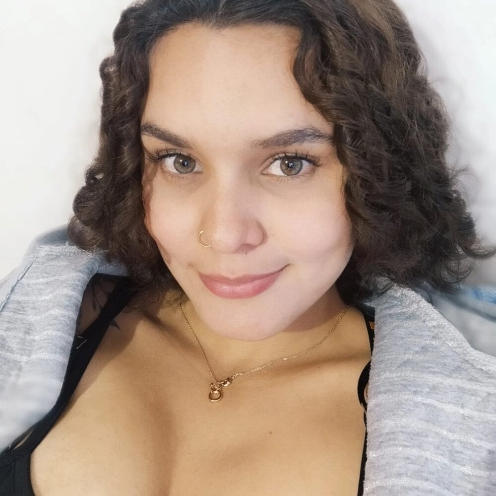 Daniela_candy1 Chatroom
