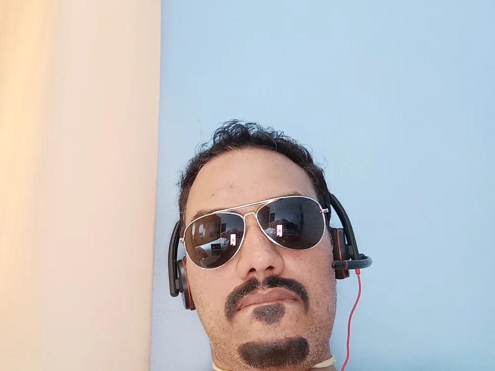 Danielreddybold Chatroom
