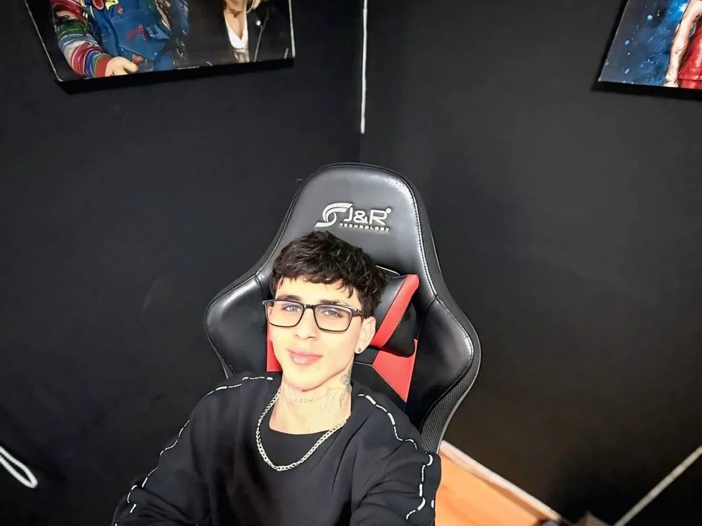 DanntheStiff Chatroom