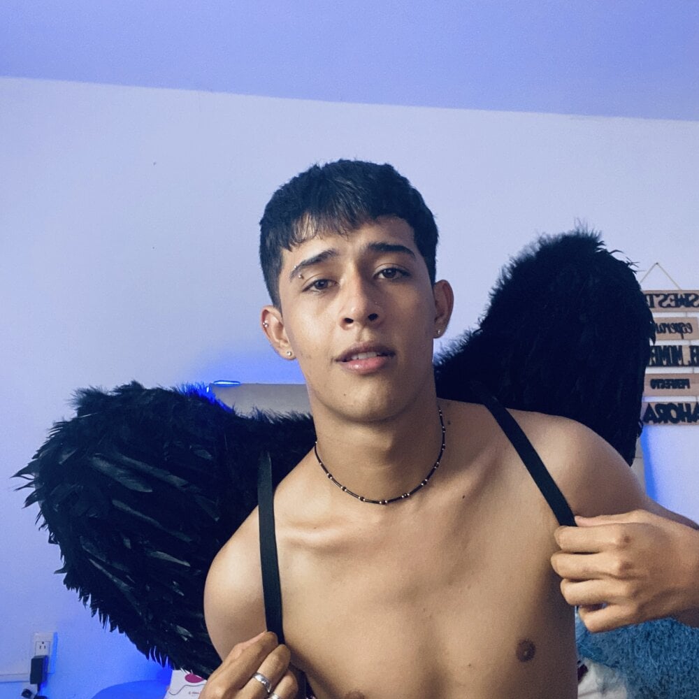 Danny_cute_05 Chatroom