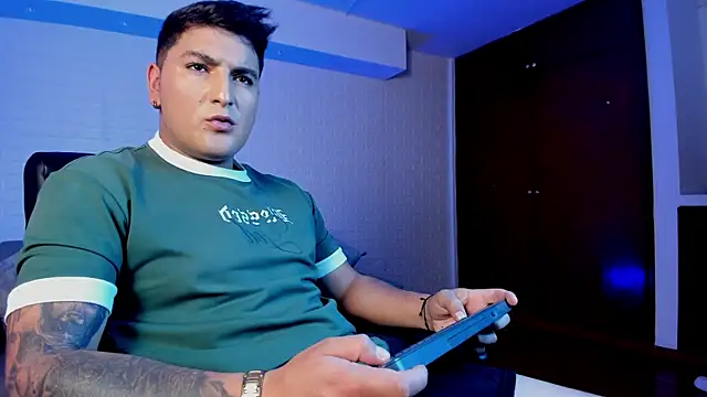 Dantee_Stone Chatroom