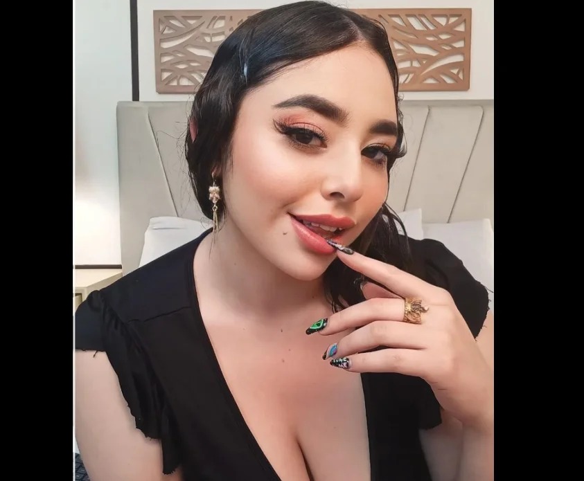 DaphneVelvet Chatroom