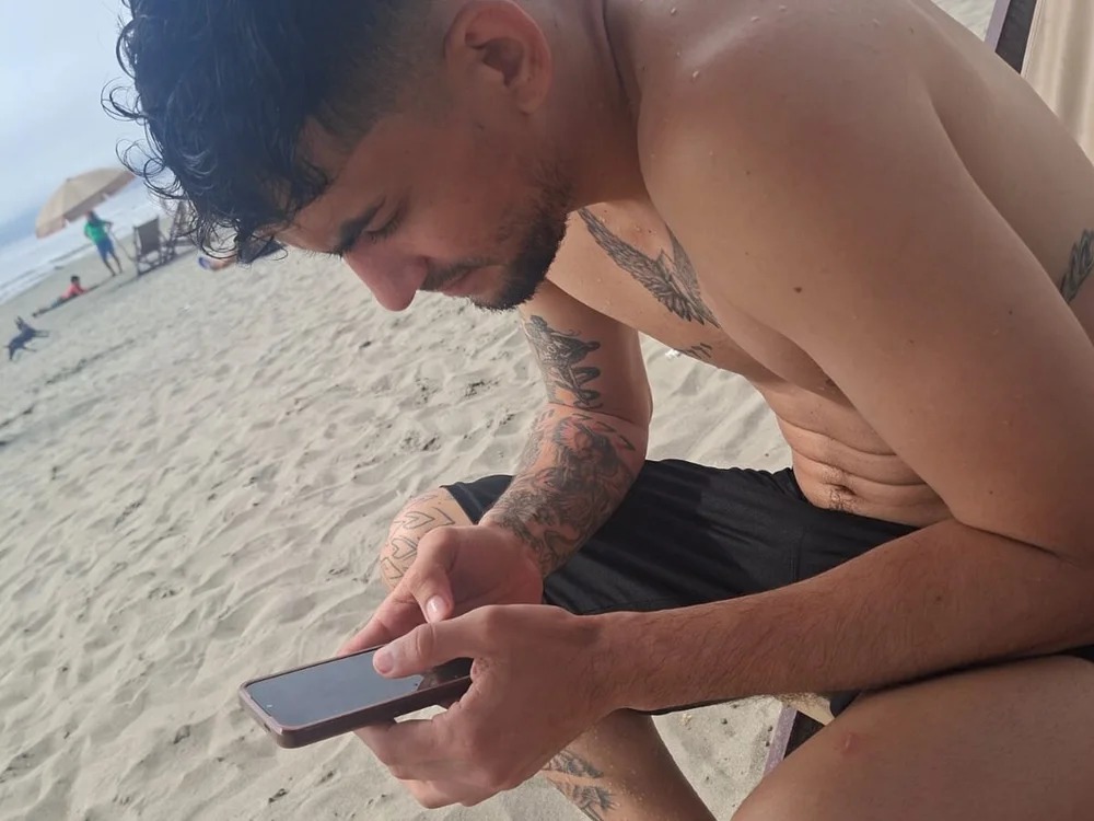 DarkKwhite Chatroom
