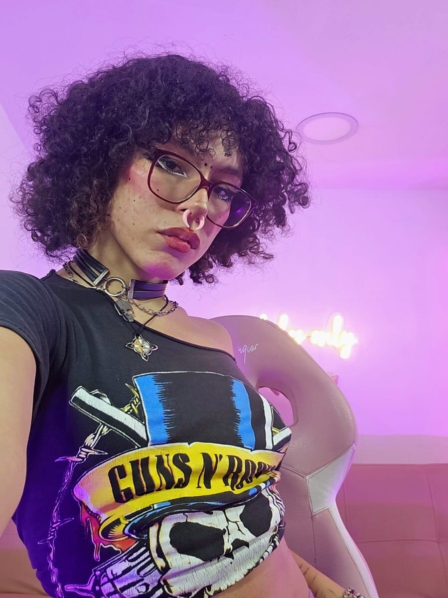 Dark_nina_ Chatroom
