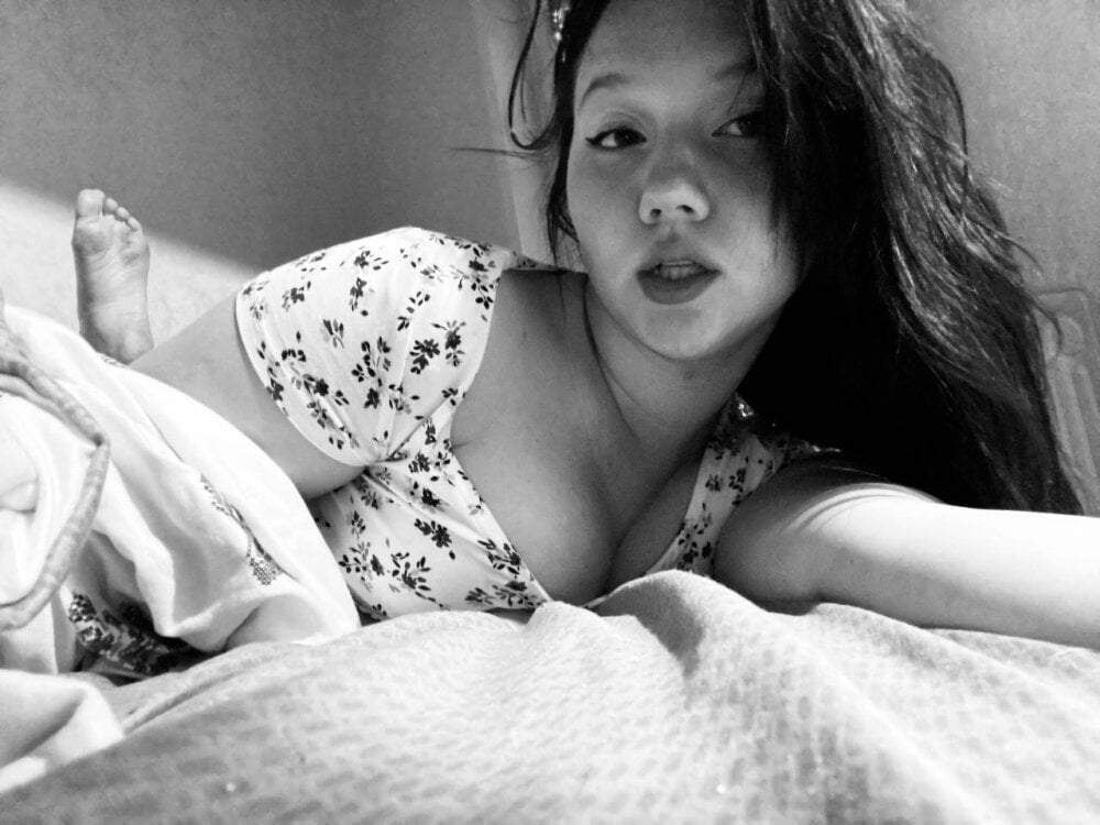 Darling_Bri_ Chatroom