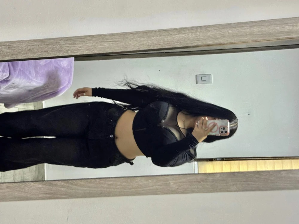 Darling_Mon Chatroom
