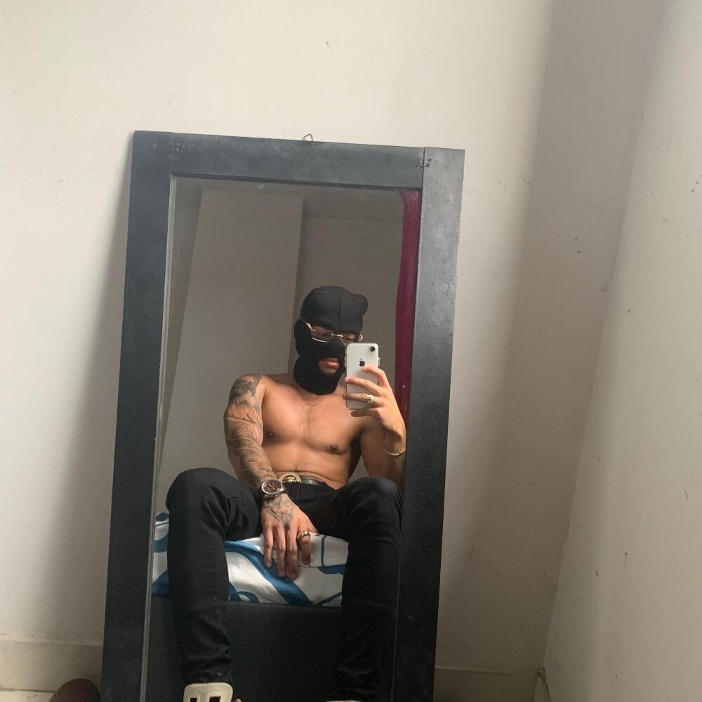 DavideVentura_ Chatroom
