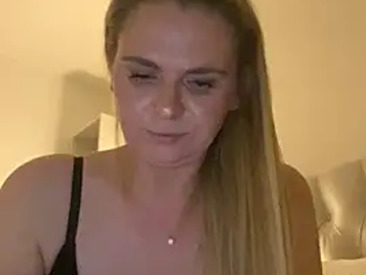 davina-milf40
