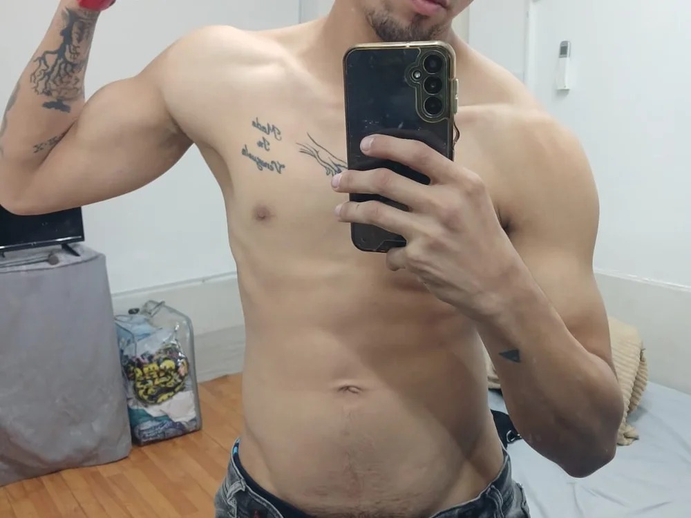 Dax_Stark Chatroom