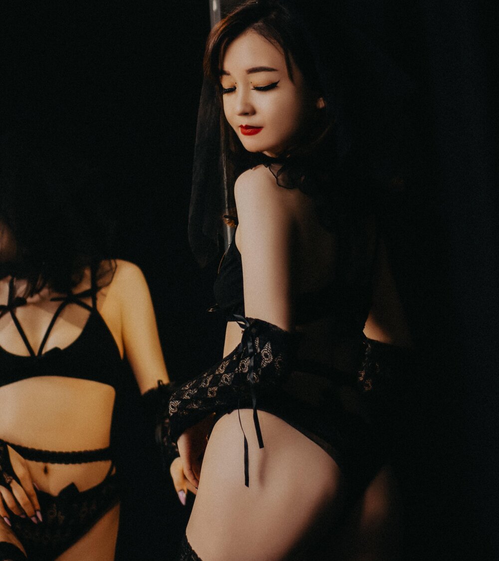 Dazzl1ngFire Chatroom