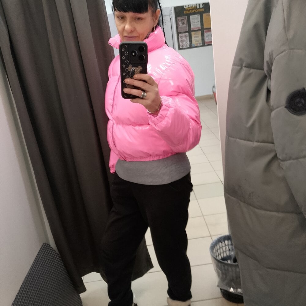 DebbieWhite Chatroom