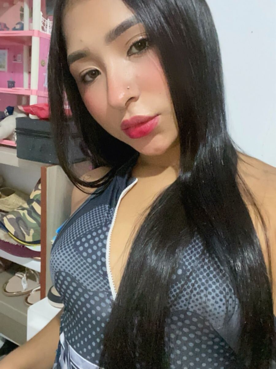 Debora_blaze Chatroom