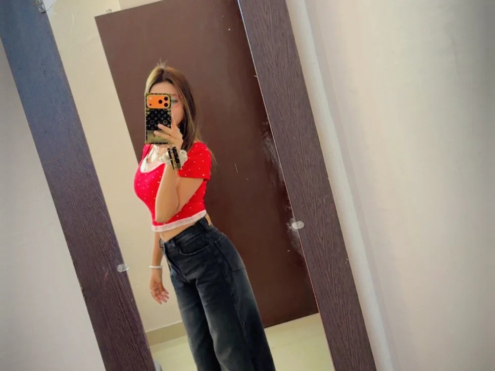 Delhi_Queen Chatroom