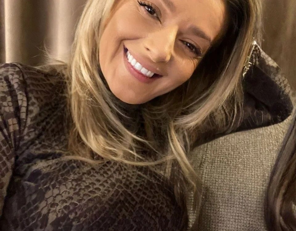 DeliaaSmith Chatroom