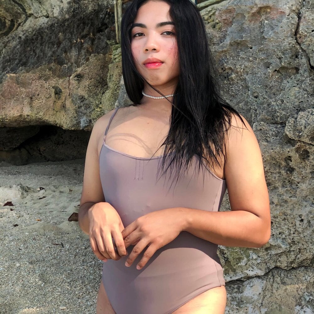 Delight_Ivory Chatroom