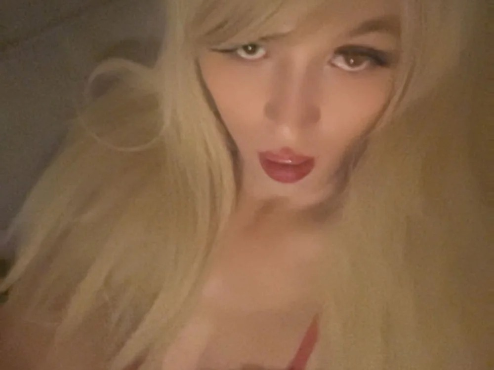 Demi_doots Chatroom