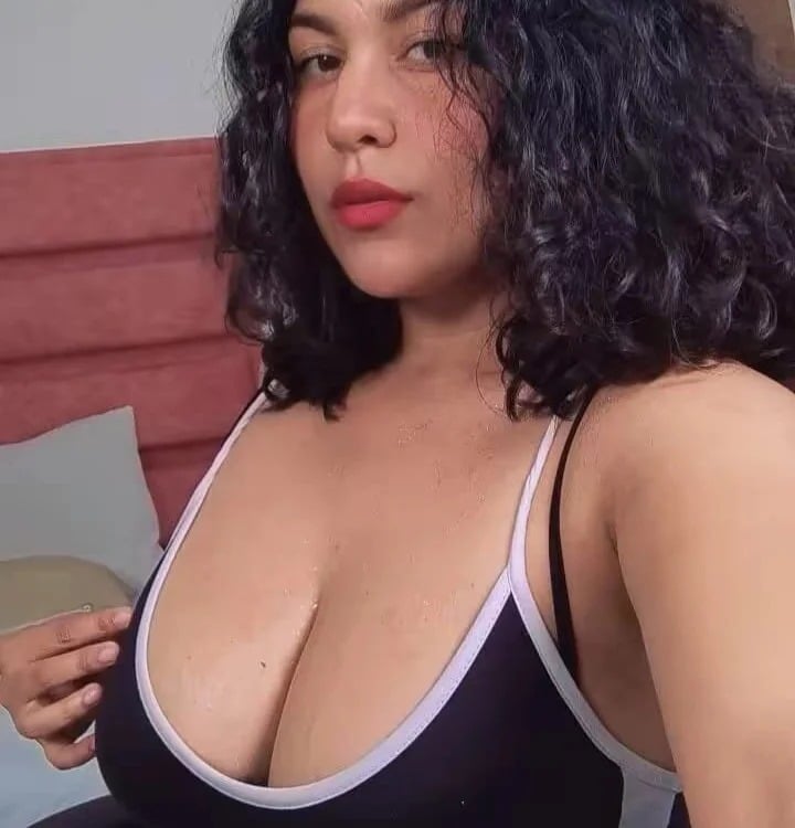 Denise_khan Chatroom