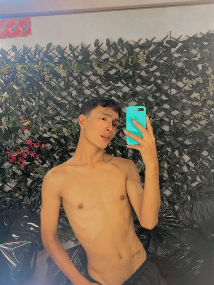 Dereck_kent Chatroom