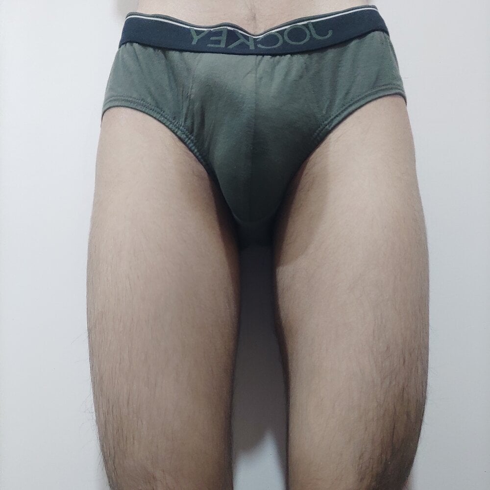 Derek_6inch Chatroom