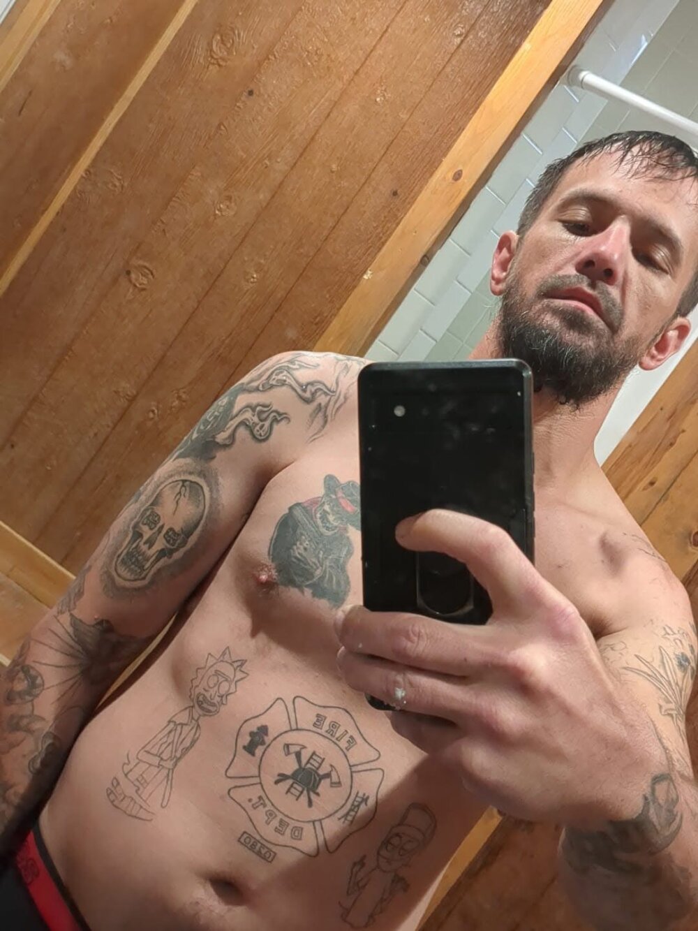 Derrickandash Chatroom