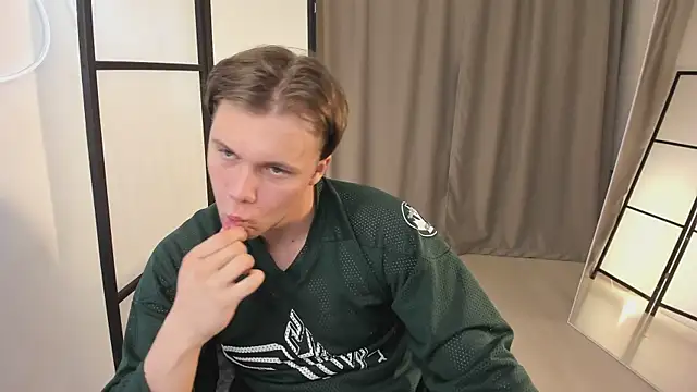 Dexter_Bennett Chatroom