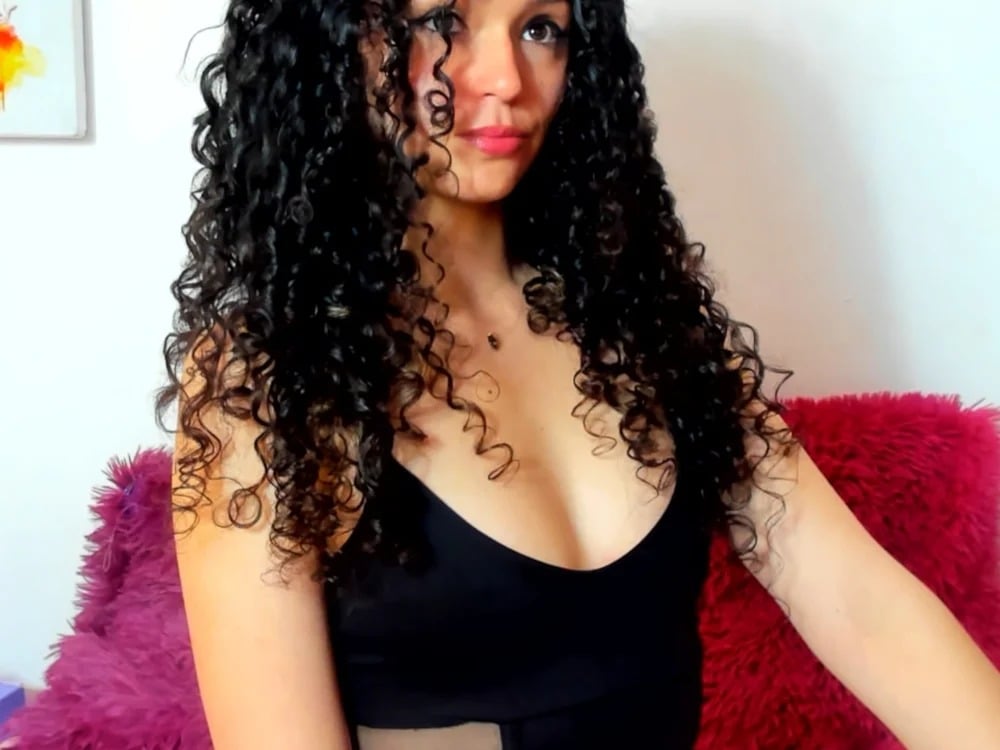 Diamond_Curls Chatroom
