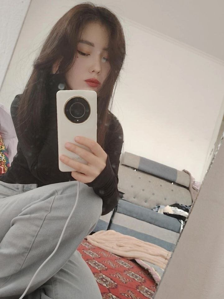 DianaMendoza Chatroom